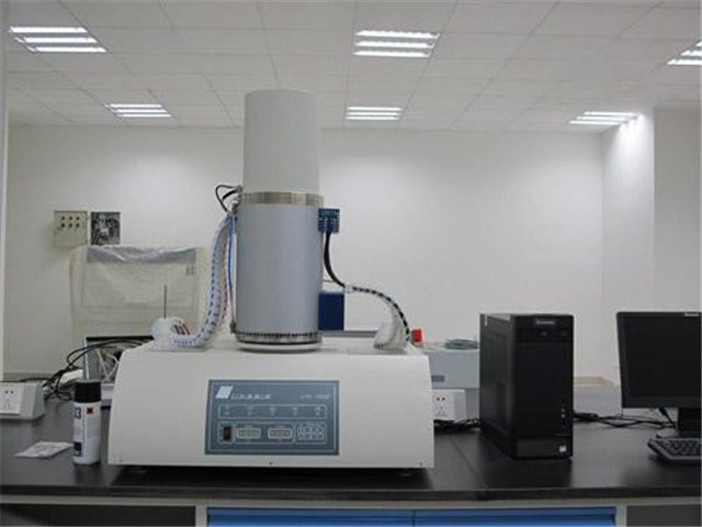 研發(fā)設(shè)備